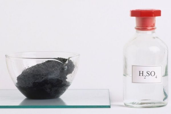 Acid Sulfuric tác dụng với đường